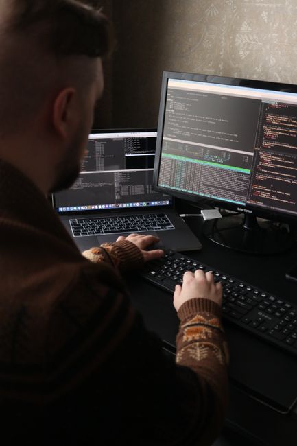 Developer reading a stack trace on a dark code editor screen